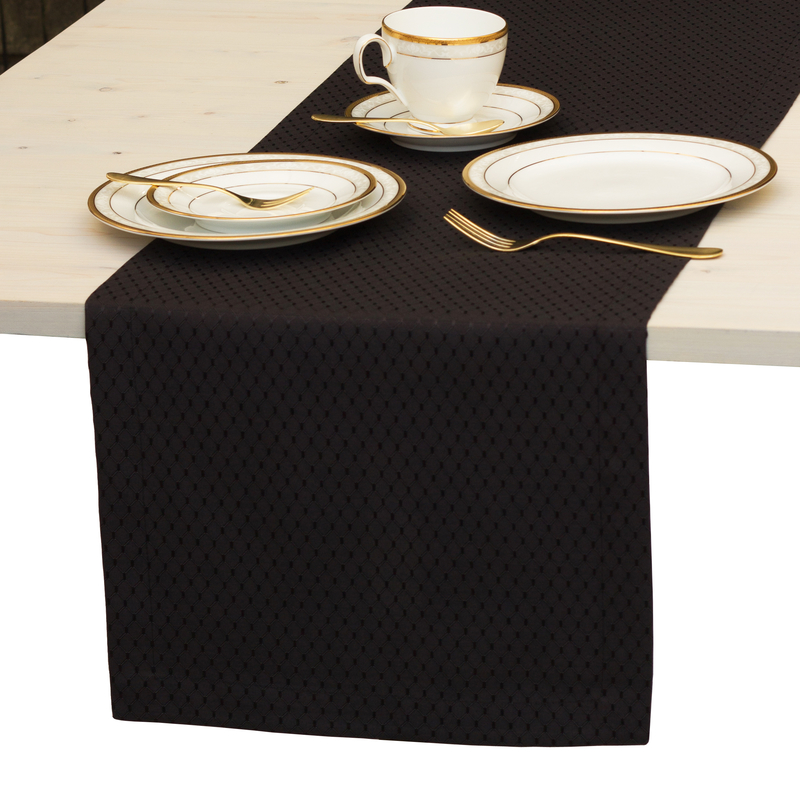 Table Runners Akutana, Small Runner For Coffee Table